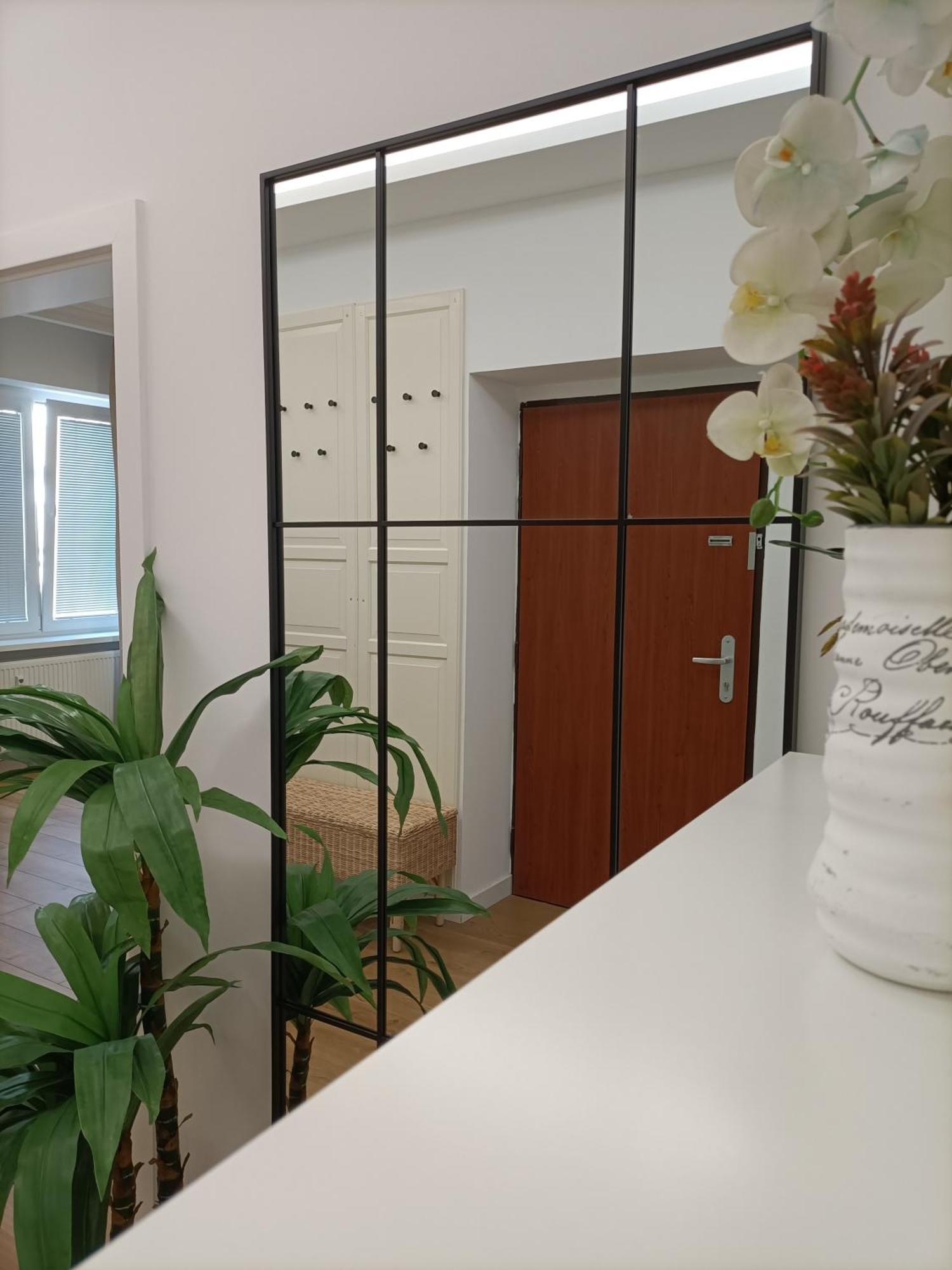 ברטיסלאבה Old Town Apartment - 2 Bedrooms מראה חיצוני תמונה